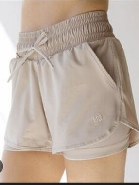 Albion Fit Lunge Shorts Size Medium Built-in Shorts 4"